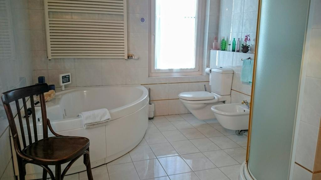 Domegliara B&B Villa Dei Pini المظهر الخارجي الصورة