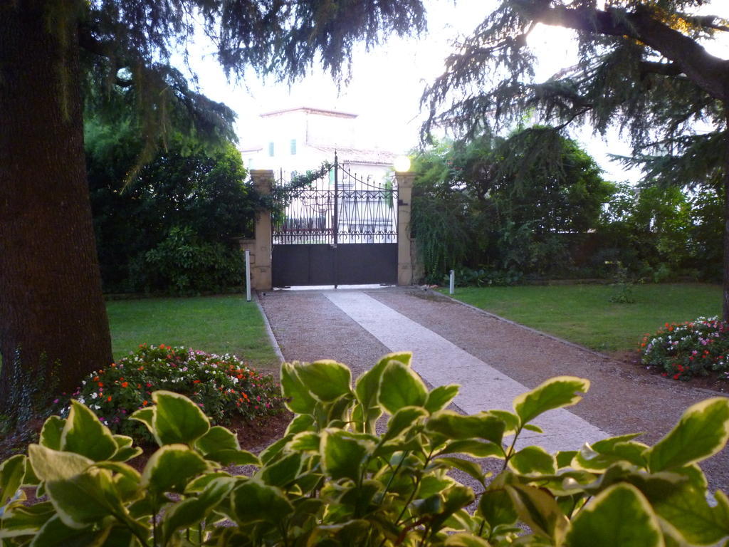 Domegliara B&B Villa Dei Pini المظهر الخارجي الصورة